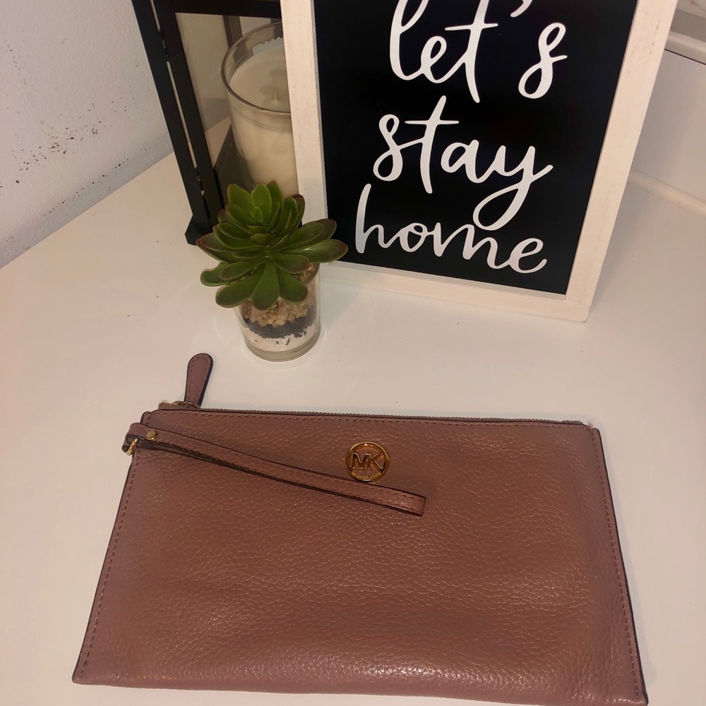 Michael Kors Mauve Wristlet